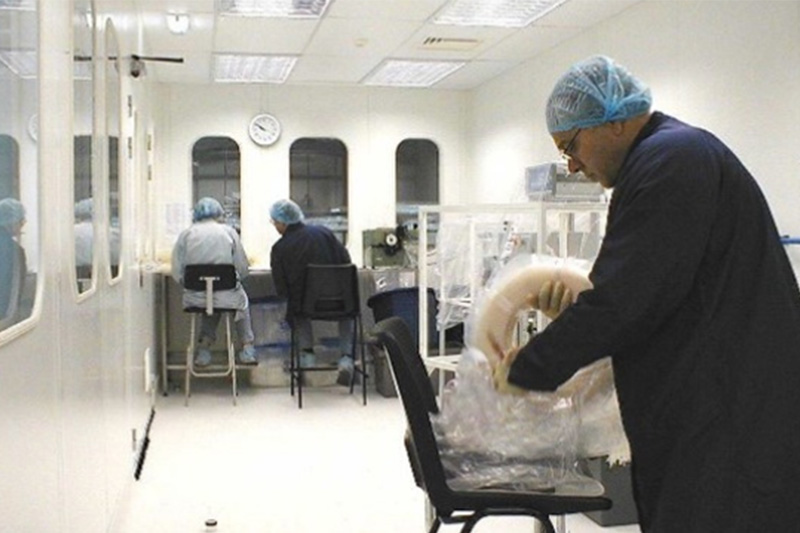 medical tube cutting cleanroom